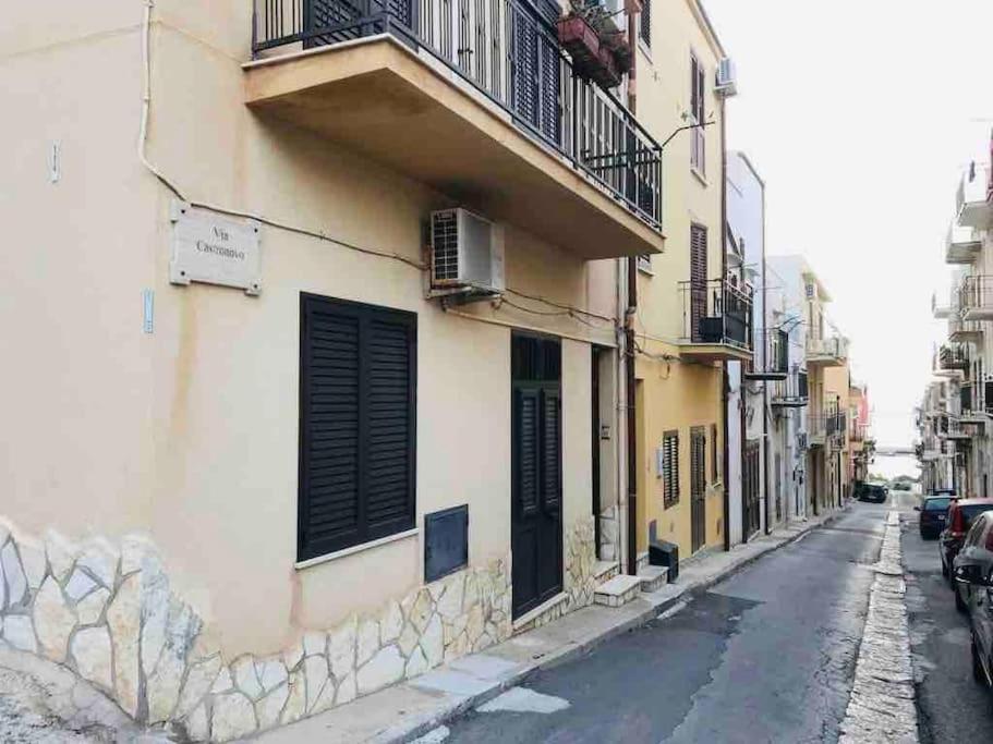 Confortevole Appartamentino Castellammare del Golfo Bagian luar foto